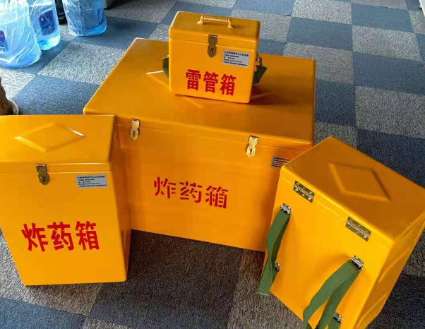 麻栗坡不同环境下如何选择炸药箱雷管箱