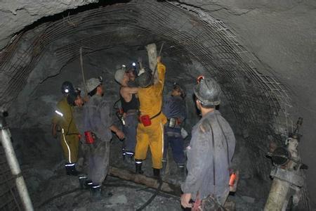 麻栗坡工程爆破中的危险因素分析以及应对工程爆破危险的措施