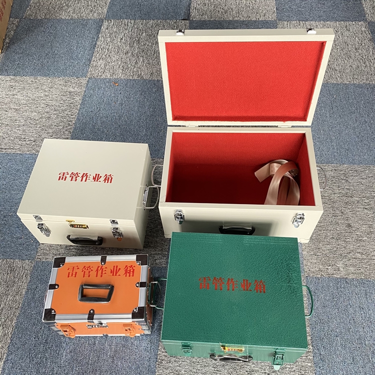 麻栗坡爆破工程作业箱如何选择？玻璃钢与传统材质的全面对比